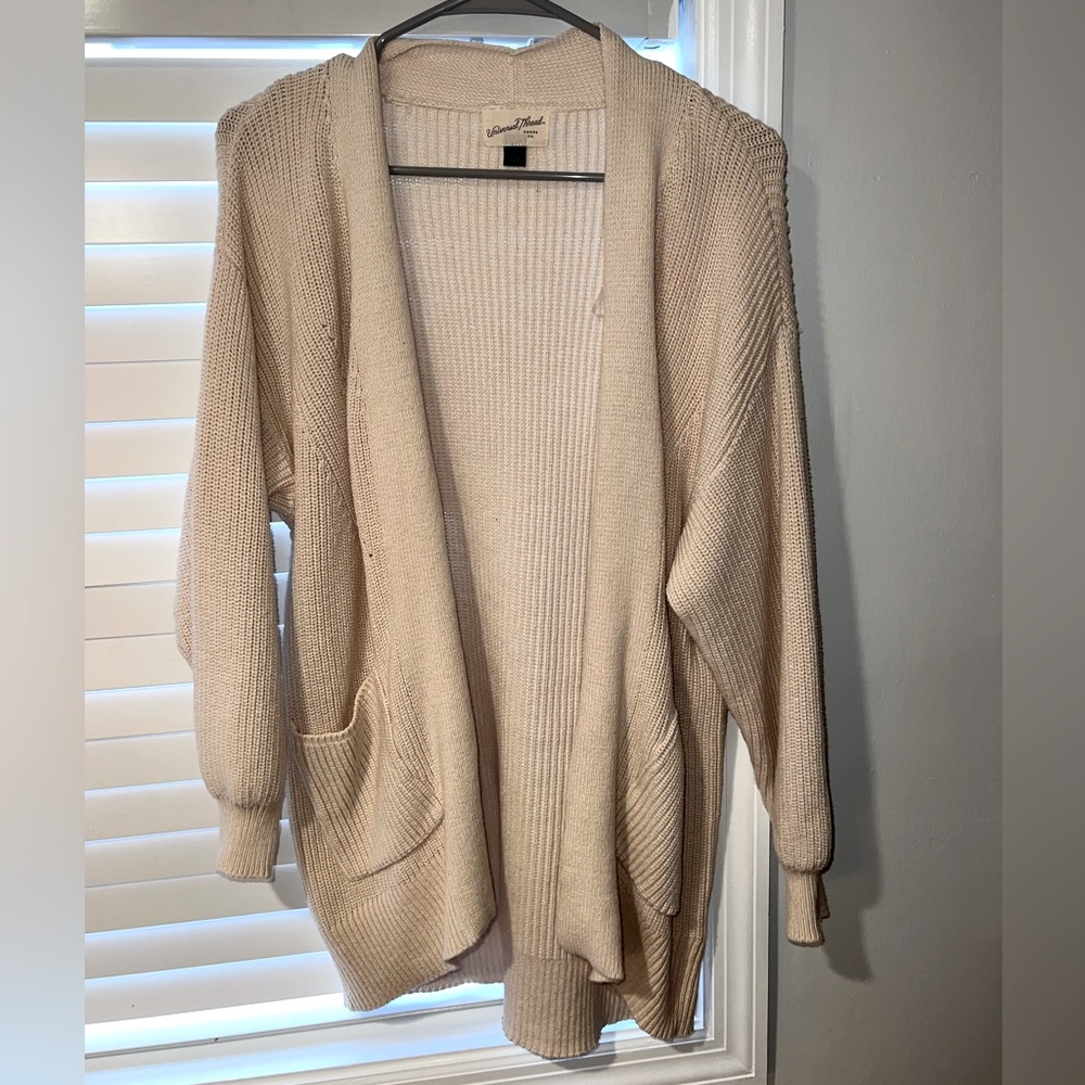 Universal Threads - Target - Cream Cardigan